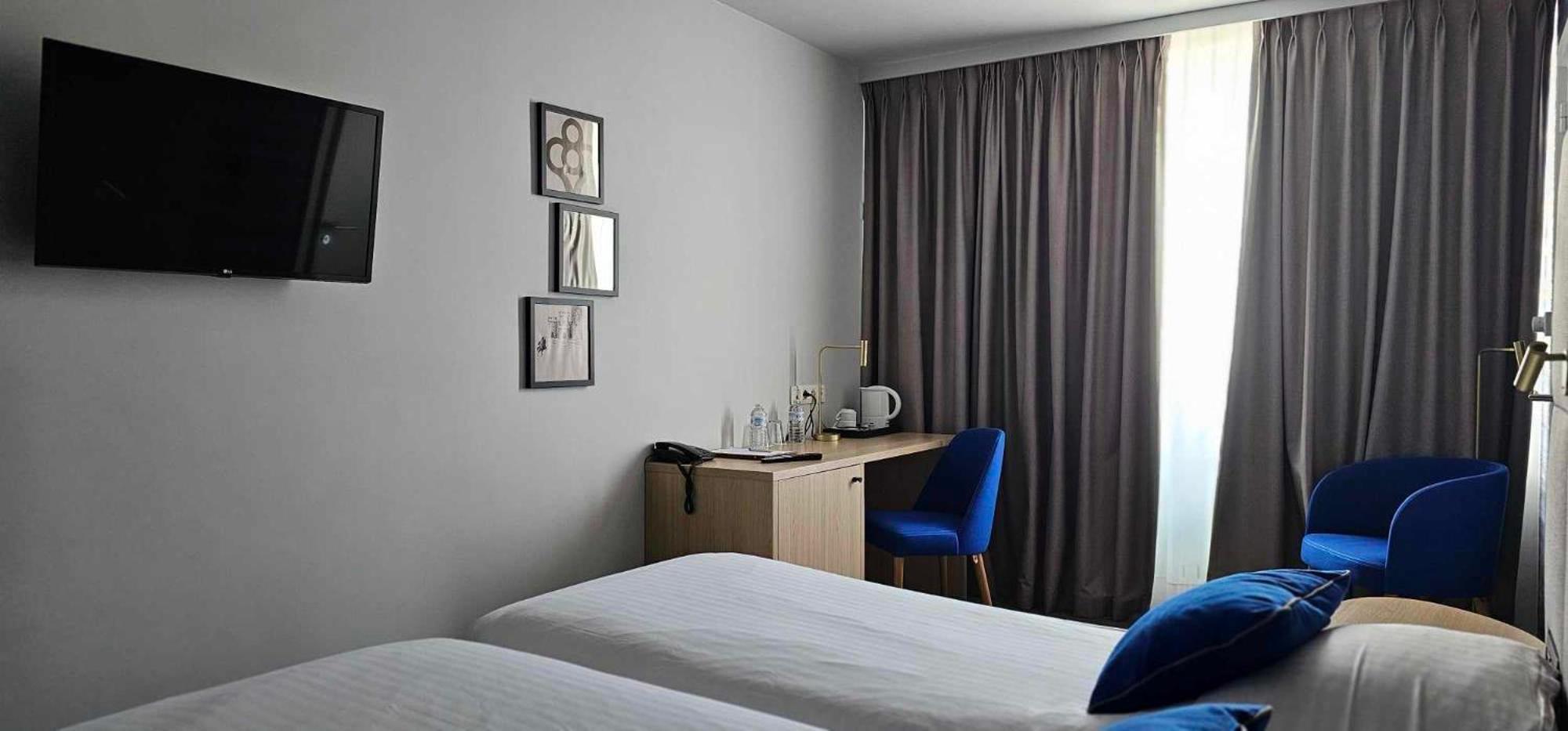 Hotel Les 3 Cles Gembloux Ngoại thất bức ảnh