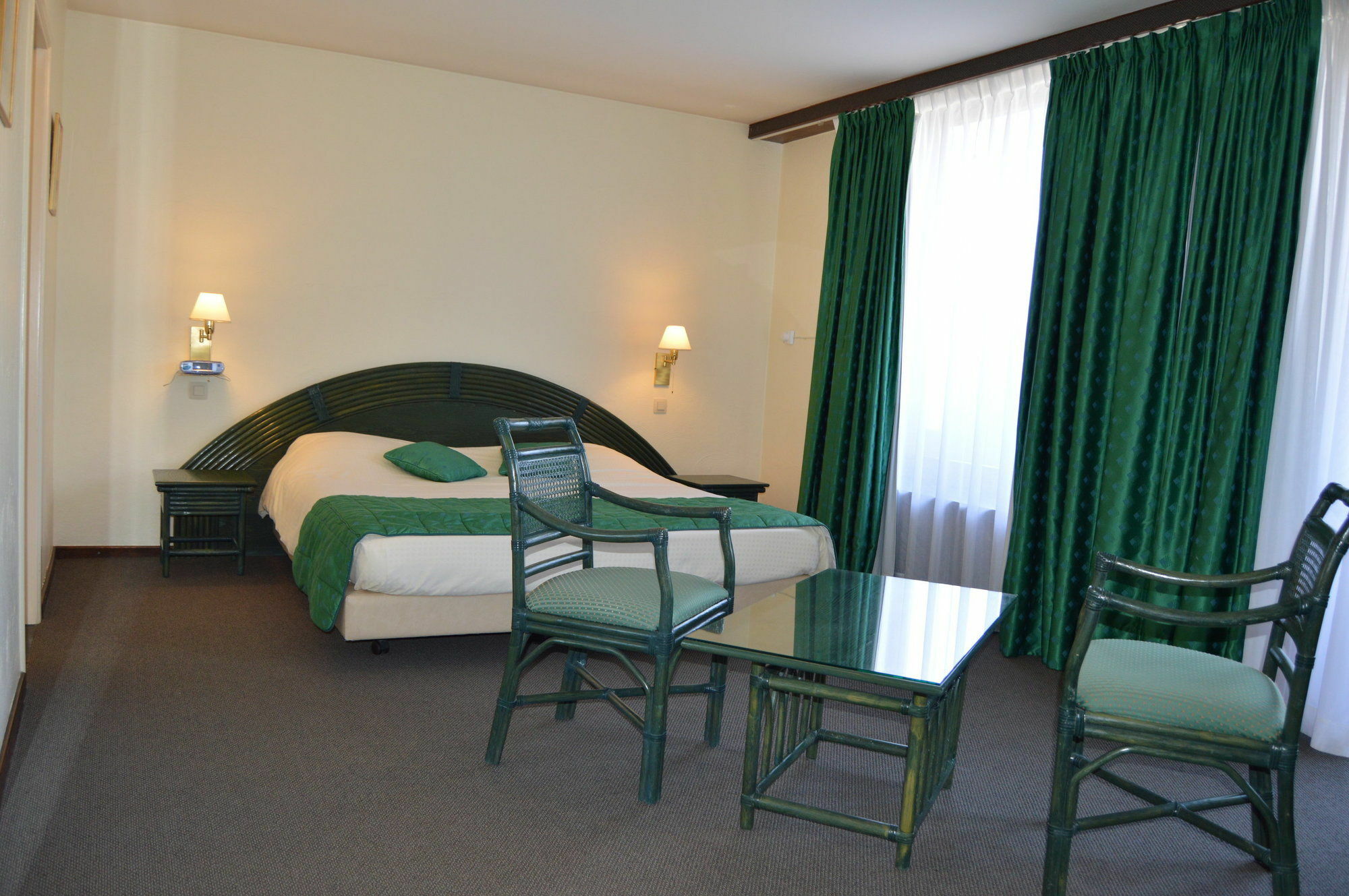 Hotel Les 3 Cles Gembloux Ngoại thất bức ảnh